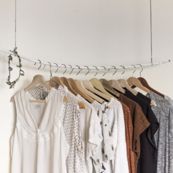 Meet your Posher, Rebecca - Picture 3 of 4